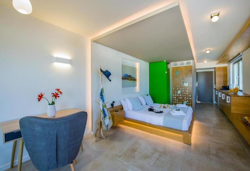 Люкс Superior Вид на Море, Lilium Luxury Suites