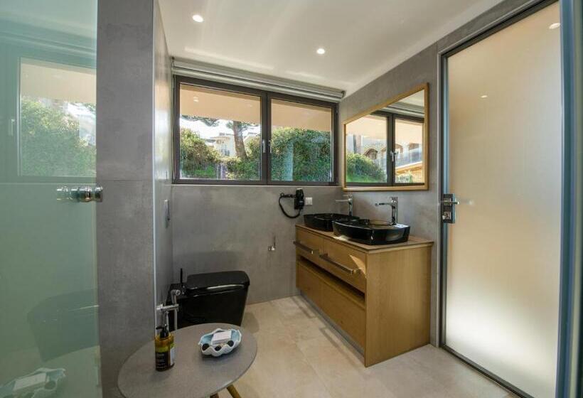 オーシャンビュースーペリアースイート, Lilium Luxury Suites