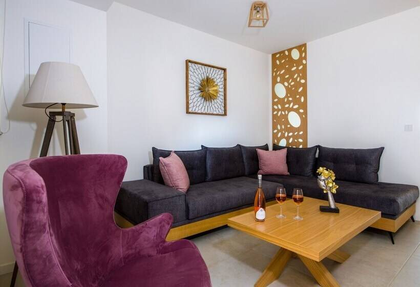 エクゼクティブスイート, Lilium Luxury Suites