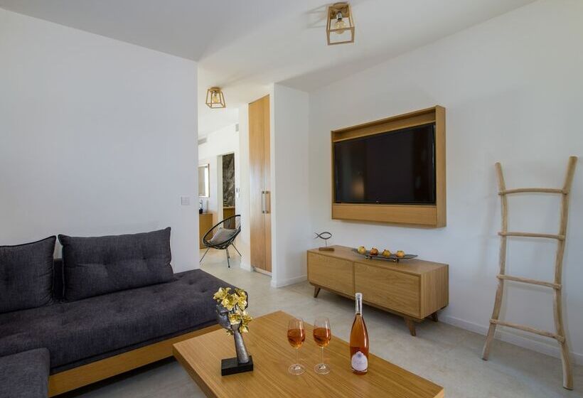 エクゼクティブスイート, Lilium Luxury Suites