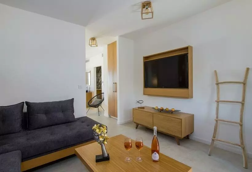 エクゼクティブスイート, Lilium Luxury Suites