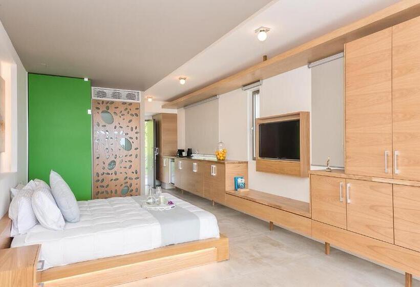 Люкс Superior Вид на Море, Lilium Luxury Suites
