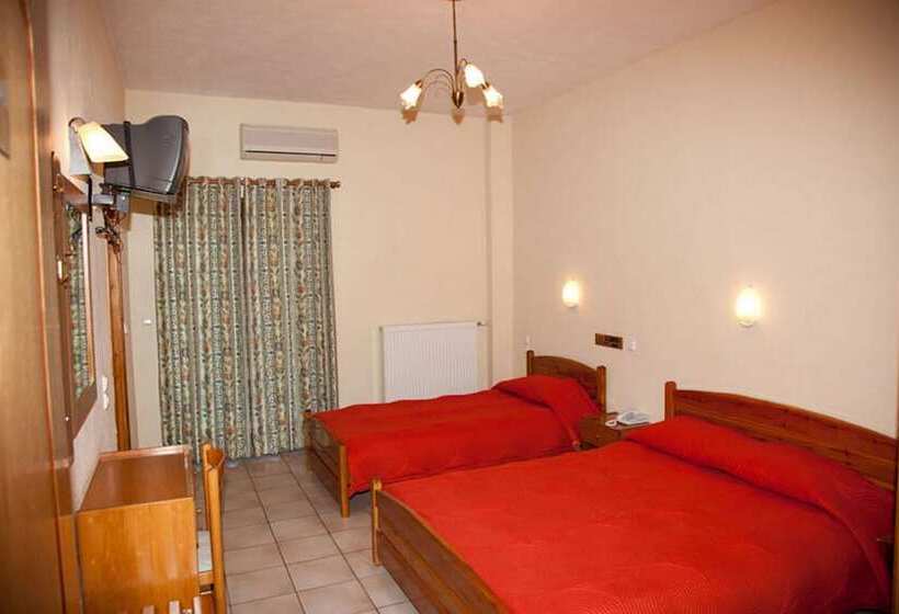 اتاق استاندارد سه نفره, Spanias