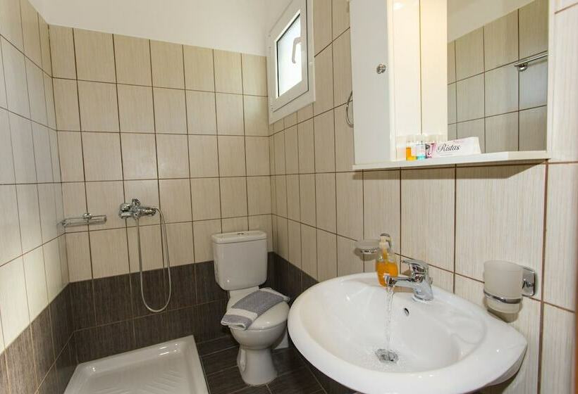 غرفة قياسية رباعية مطلة على البحر, Studio Ristas 2