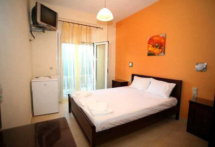 غرفة قياسية مطلّة علي الحديقة, Studio Ristas 2