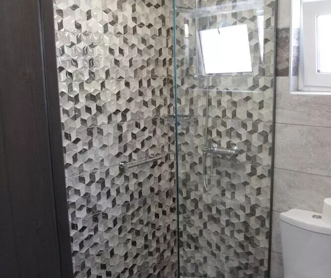 آپارتمان 1 خوابه همکف, Platoni Elite