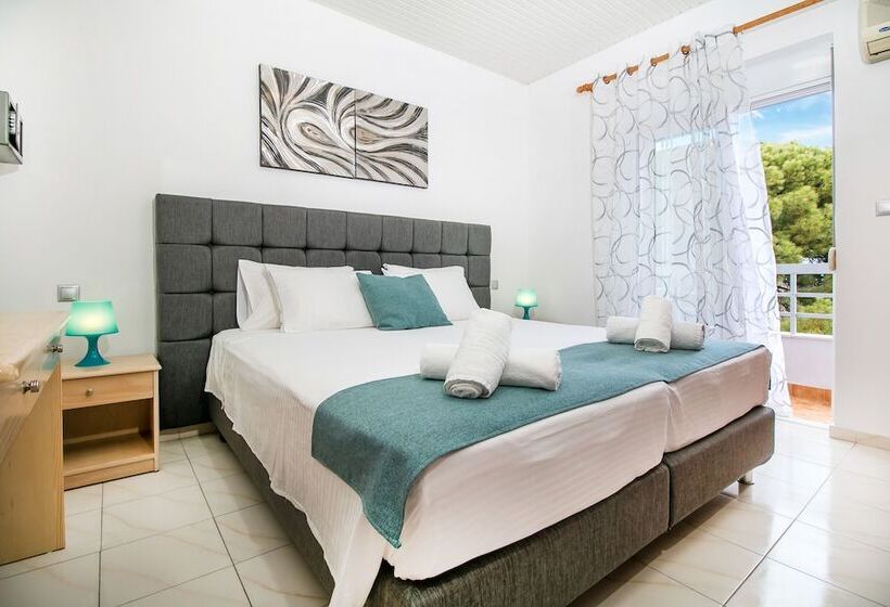 דירת חדר נוף לגינה, Platoni Elite