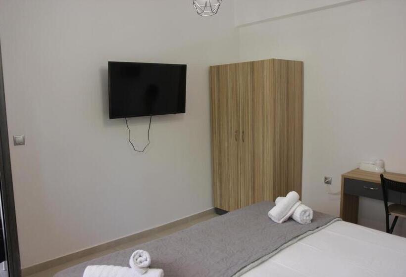 דירת חדר בקומת קרקע, Platoni Elite