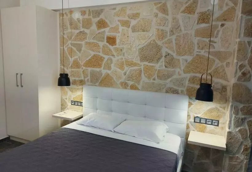 スタンダードスタジオ, The Santo George Beach Resort