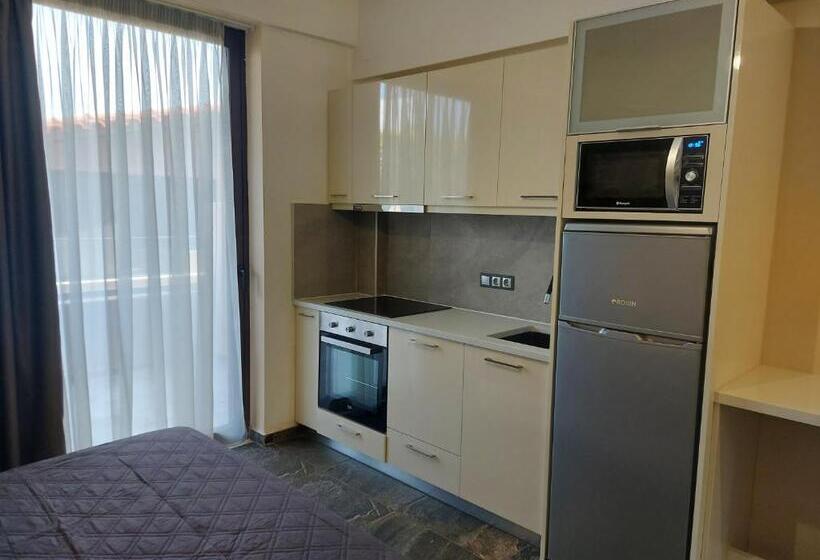 إستوديو قياسى, The Santo George Beach Resort