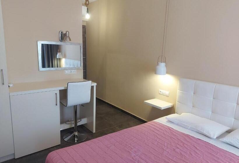 غرفة قياسية مطلّة علي البحر, The Santo George Beach Resort