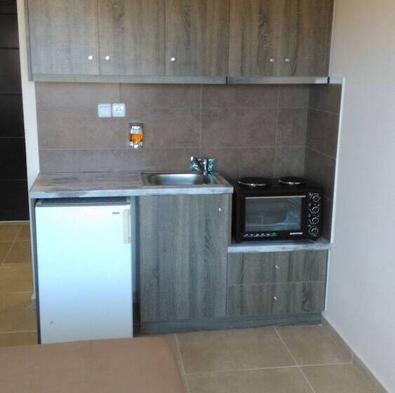 إستوديو قياسى, The Santo George Beach Resort