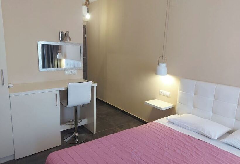 غرفة قياسية مطلّة علي البحر, The Santo George Beach Resort