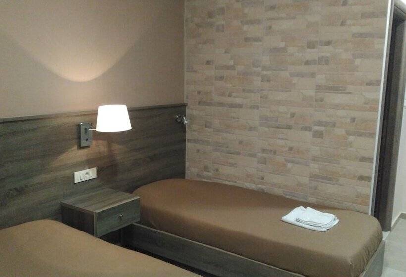 إستوديو قياسى, The Santo George Beach Resort