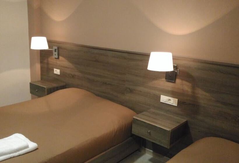 إستوديو قياسى, The Santo George Beach Resort