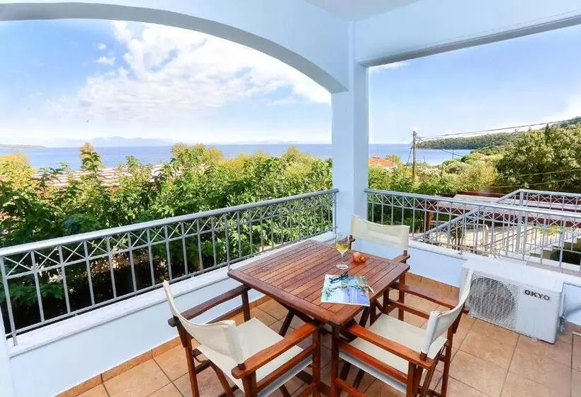 1 Bedroom Family Apartment Sea View, Vathi