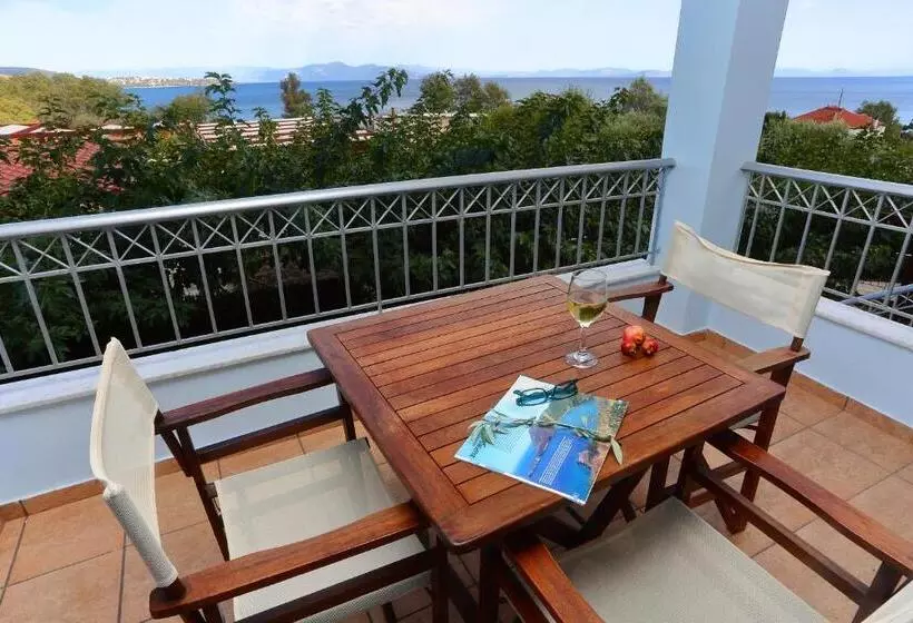 1 Bedroom Family Apartment Sea View, Vathi