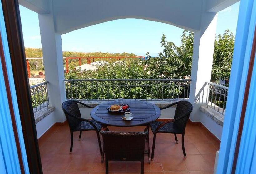 单卧家庭公寓, Vathi