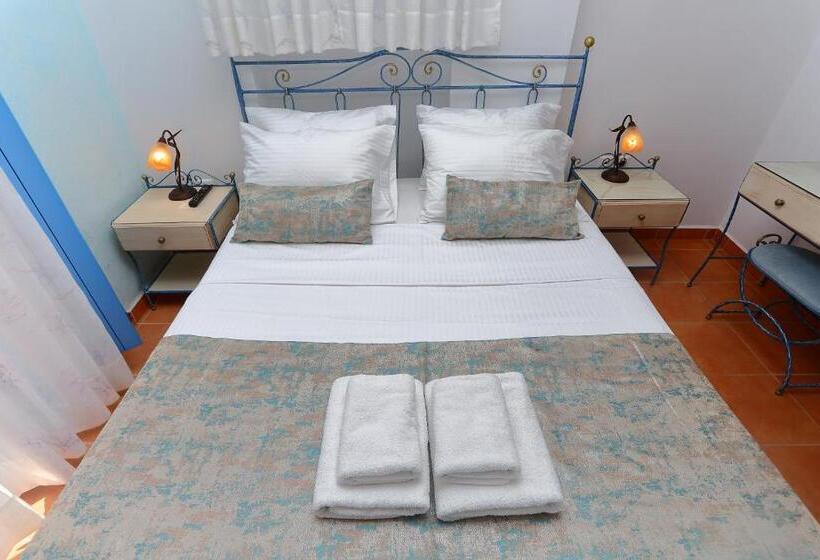 单卧家庭公寓, Vathi