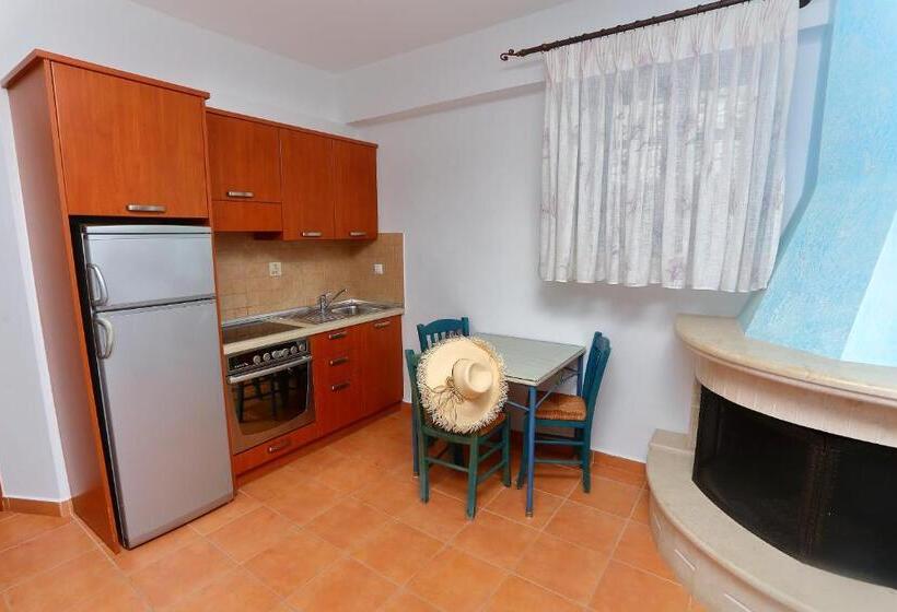 单卧家庭公寓, Vathi