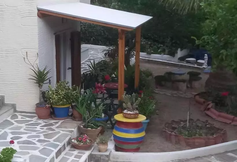 سوییت خانوادگی, Villa Rena