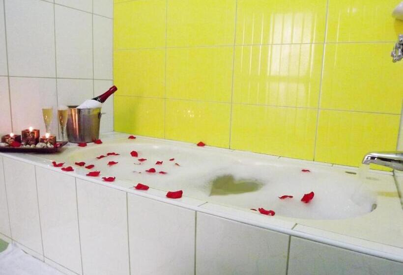 סוויטת ג'וניור םע נוף, Del Castillo Plaza Hotel Pucallpa