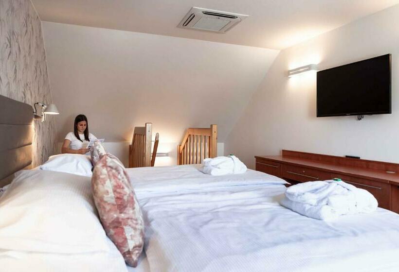 סוויטת דופלקס, Equitana Hotel Resort