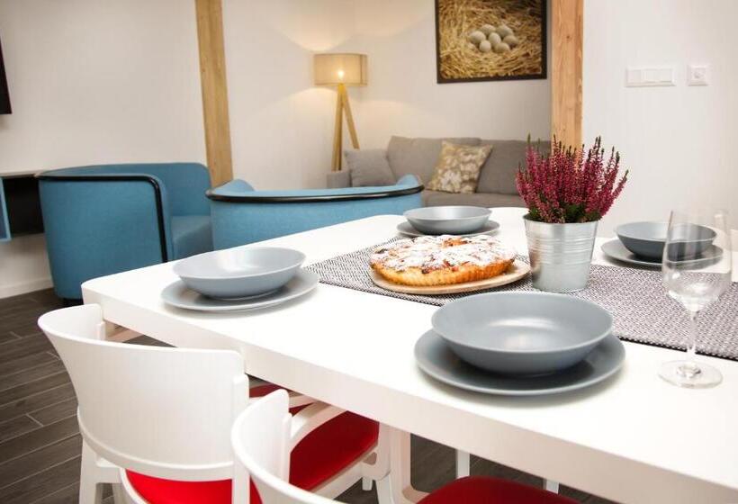 דירת שני חדרים, Equitana Hotel Resort