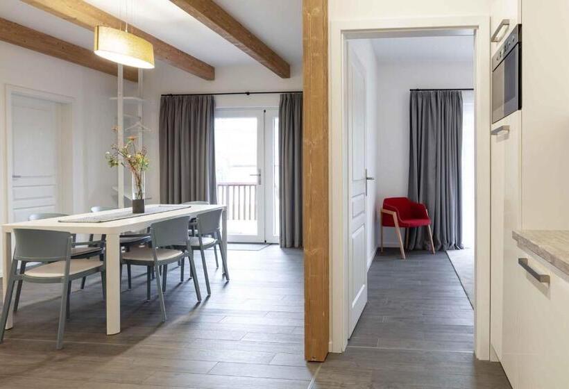 Апартаменты 2 Спальни, Equitana Hotel Resort