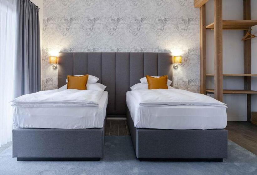 דירת שני חדרים, Equitana Hotel Resort