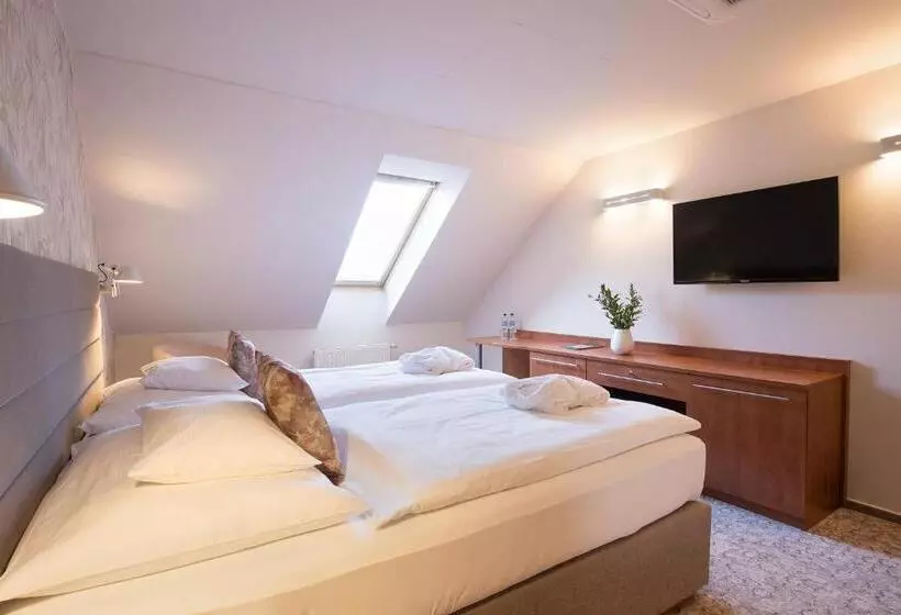 メゾネットスイート, Equitana Hotel Resort