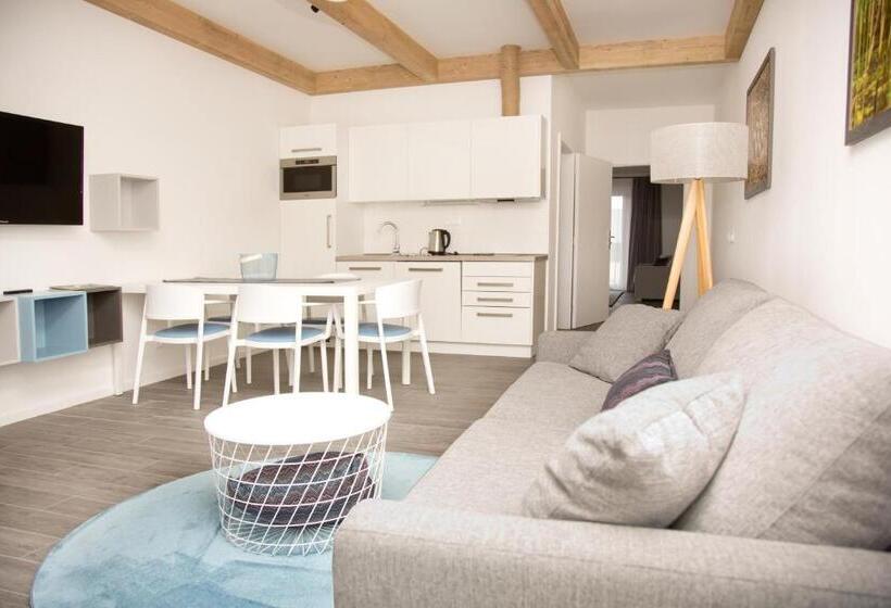 דירת שני חדרים, Equitana Hotel Resort