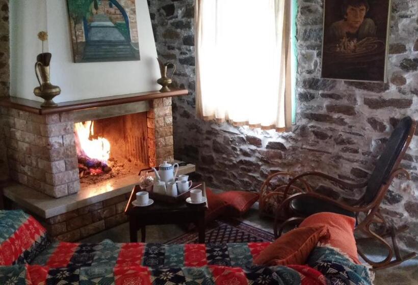 스탠다드 룸, Akontisma