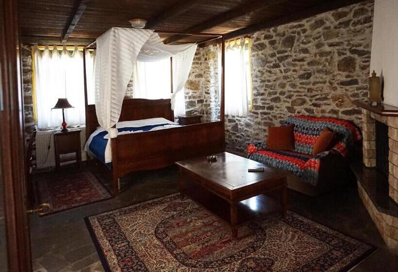 스탠다드 룸, Akontisma