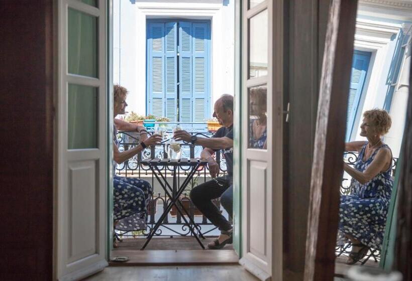 جناح جونيور, Amymone And Adiandi