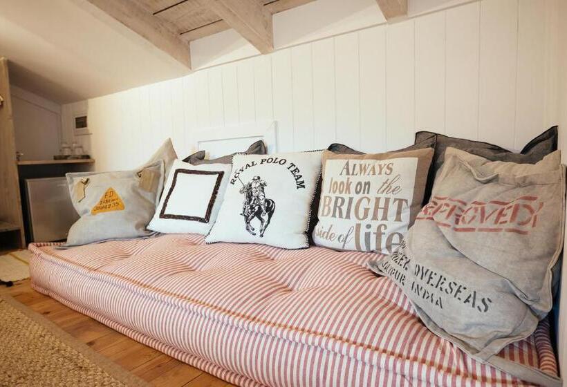 Quarto Deluxe Vista Mar Lateral, Amymone And Adiandi