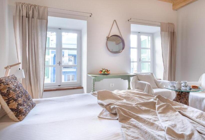 غرفة سوبيريور, Amymone And Adiandi