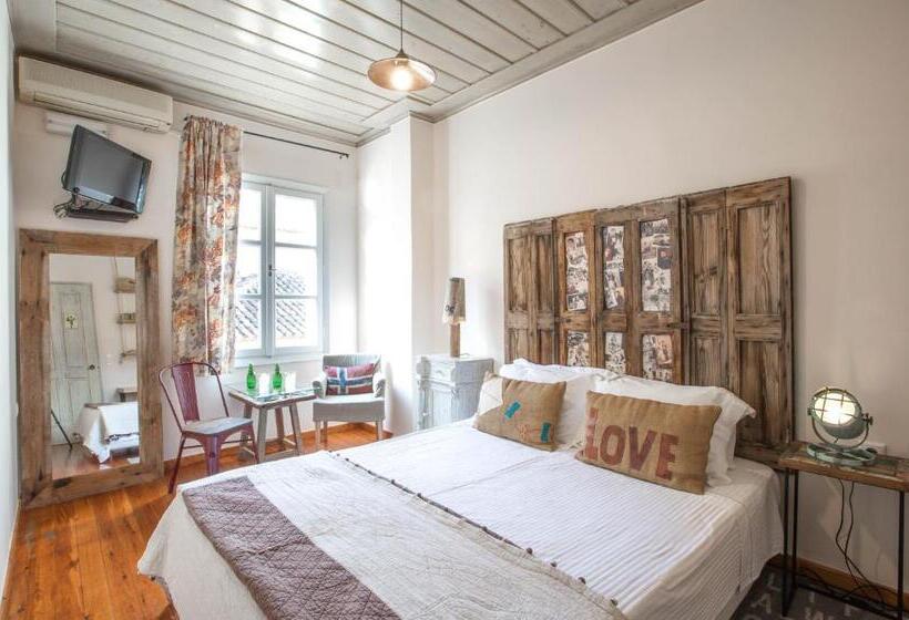 غرفة قياسية, Amymone And Adiandi