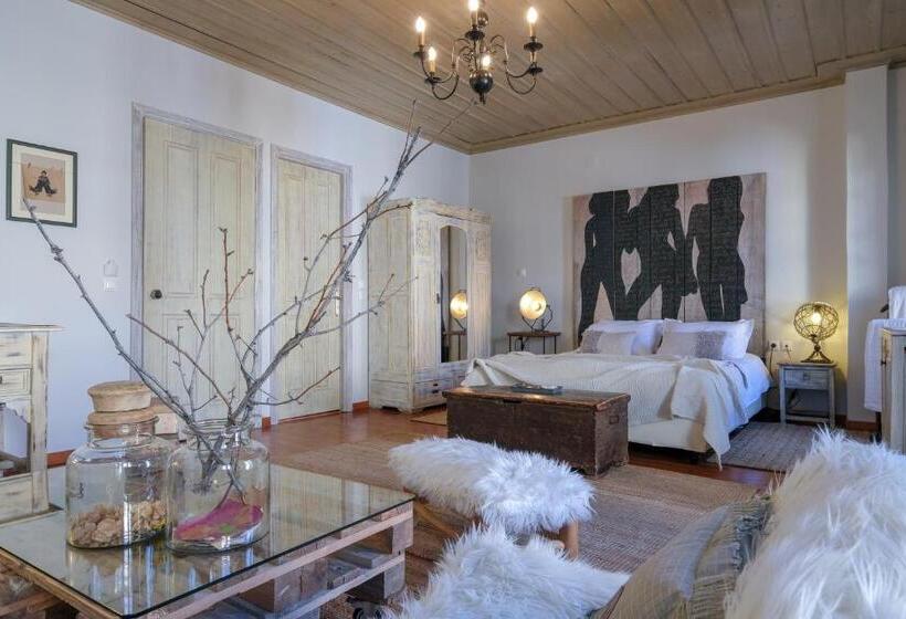 جناح جونيور, Amymone And Adiandi