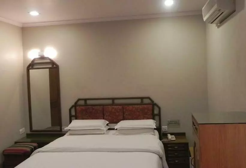 اتاق استاندارد, Aram