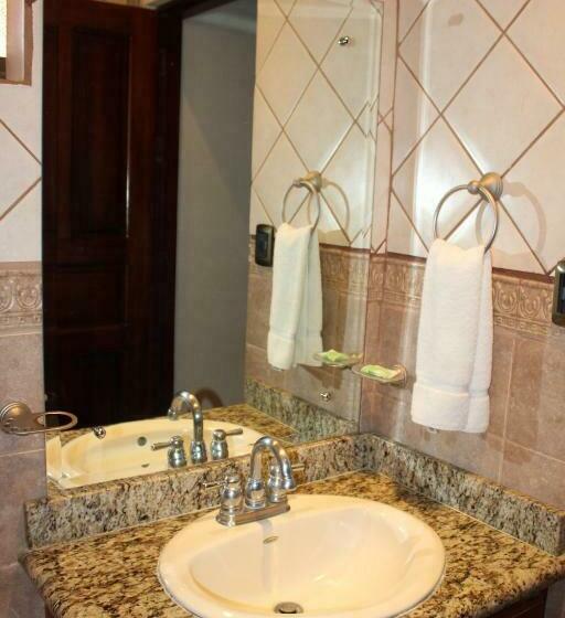 스탠다드 발코니 스튜디오, Flamingo Marina