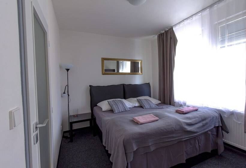 آپارتمان لوکس 1 خوابه, Hostel And Apartment Blue88