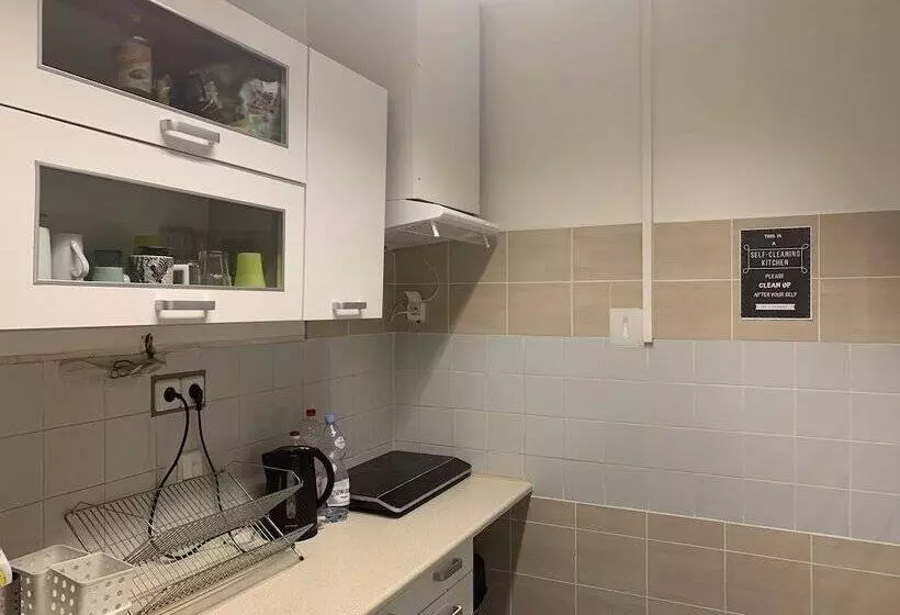 تختخواب در اتاق مشترک, Hostel And Apartment Blue88