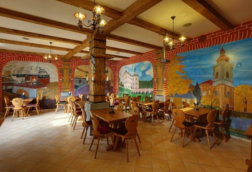 חדר סטנדרט לארבעה, Hradní Bašta