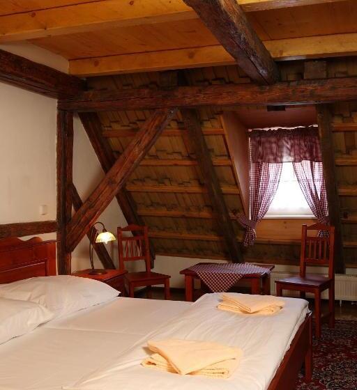 חדר סטנדרט לארבעה, Hradní Bašta