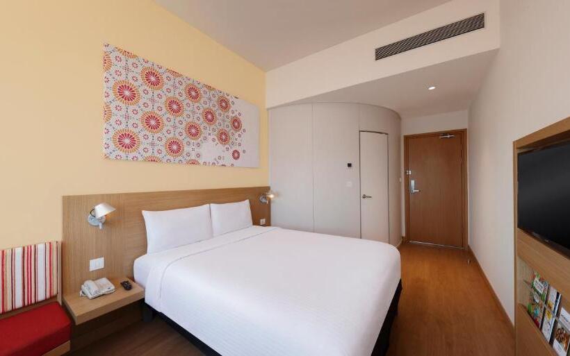 クイーンサイズベッドのスタンダードルーム, Ibis Coimbatore City Centre   An Accor Brand