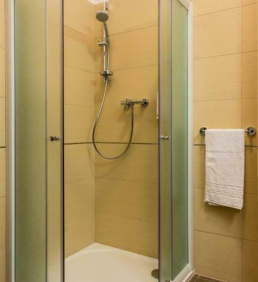 스탠다드 싱글 룸, Lužnice