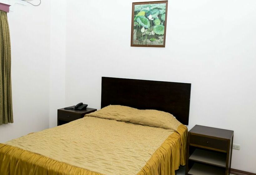 غرفة قياسية سرير ملكى, Puntarenas Beach