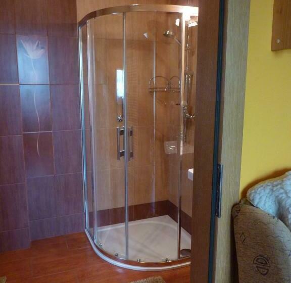 スタンダードルーム, Steak Restaurant Penzion Country Saloon