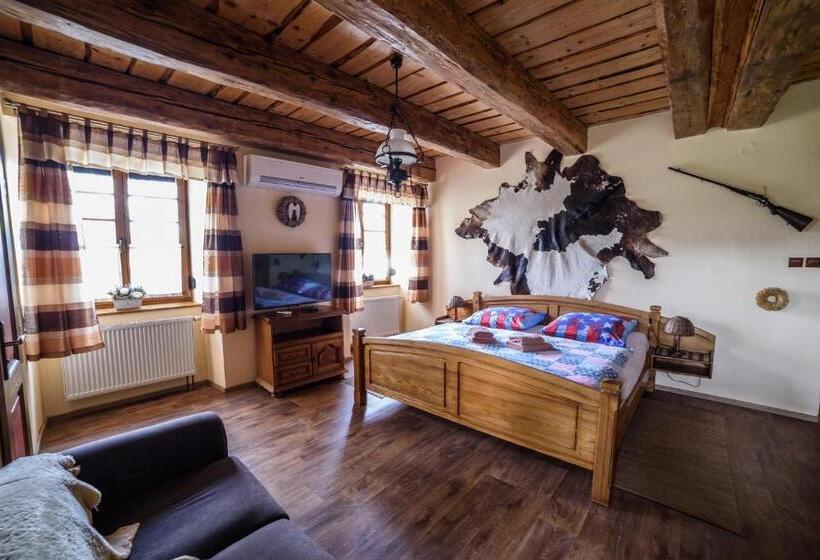 デラックスルーム, Steak Restaurant Penzion Country Saloon